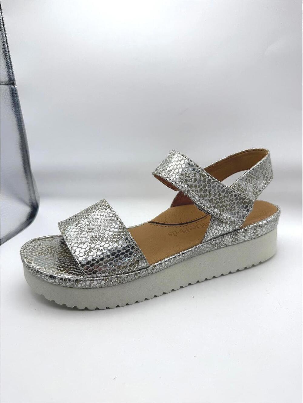 L'amour Des Pieds Abrilla Silver/Gold Leather Sandals Size 7.5 M